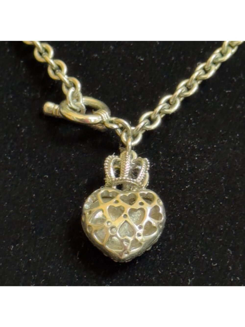 Juicy Couture Silver-Tone Crown Puff Heart Charm Necklace Toggle Closure Vintage - Picture 6 of 9